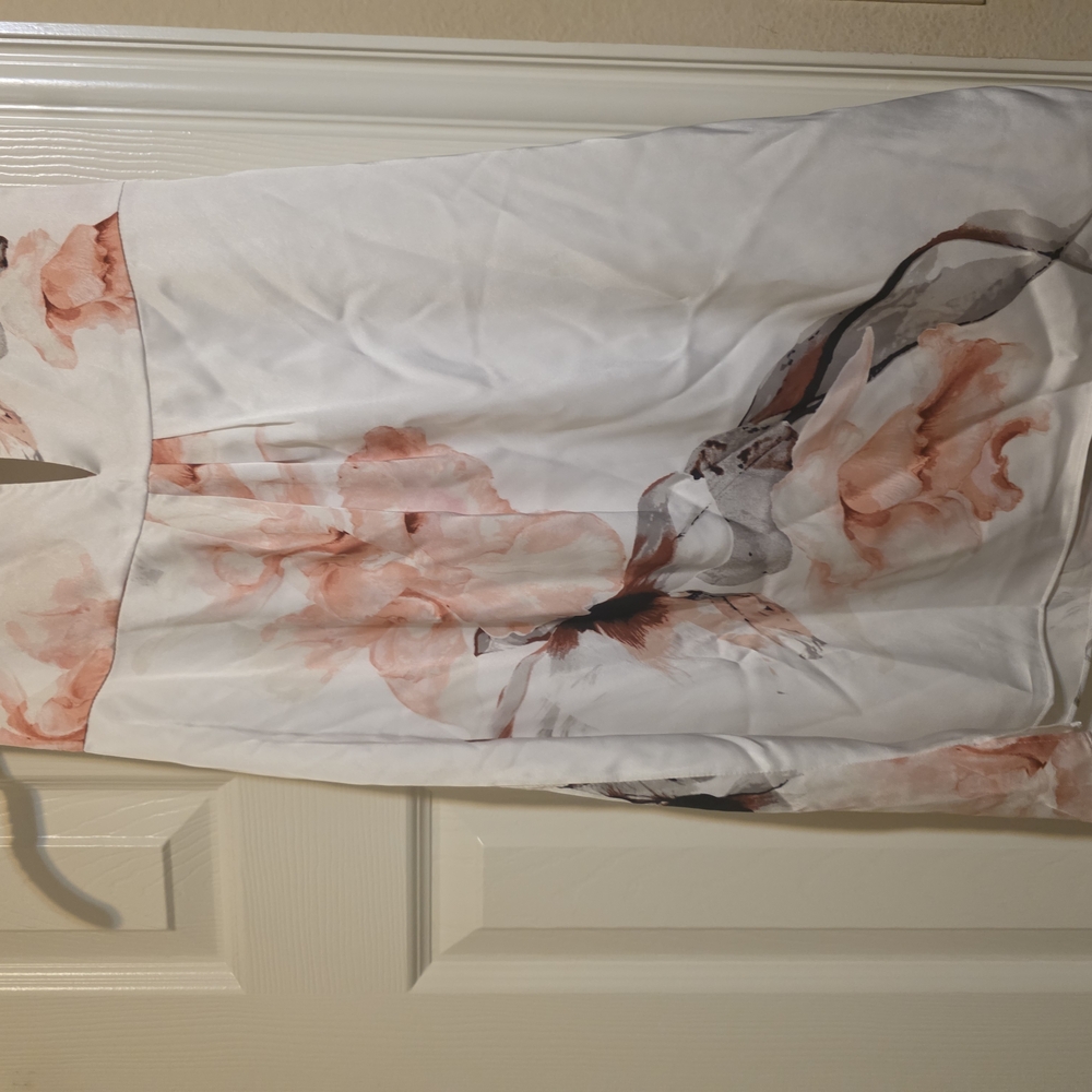 White House Black Market 3/4 Sleeve Pink and White Blouse